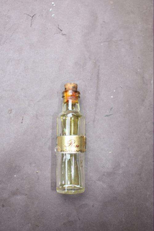 PERFUME BOTTLE - ROSE FRAGRANCE - 80 MM HIGH