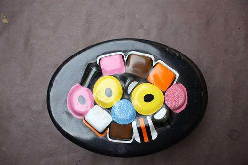 OVAL TIN BOX - 180 X 130 MM - 50 MM HIGH