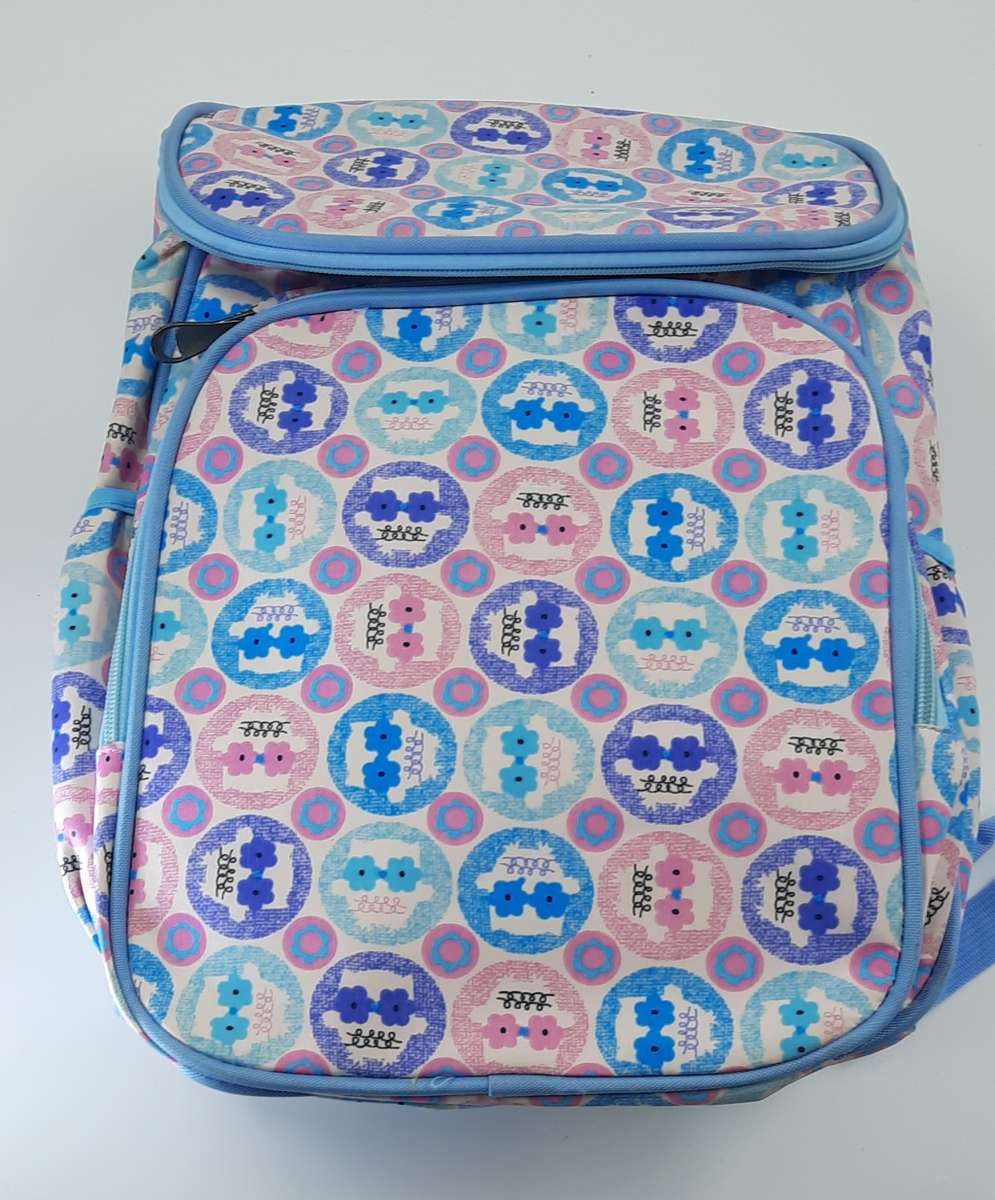 Backpack in pink/blue!