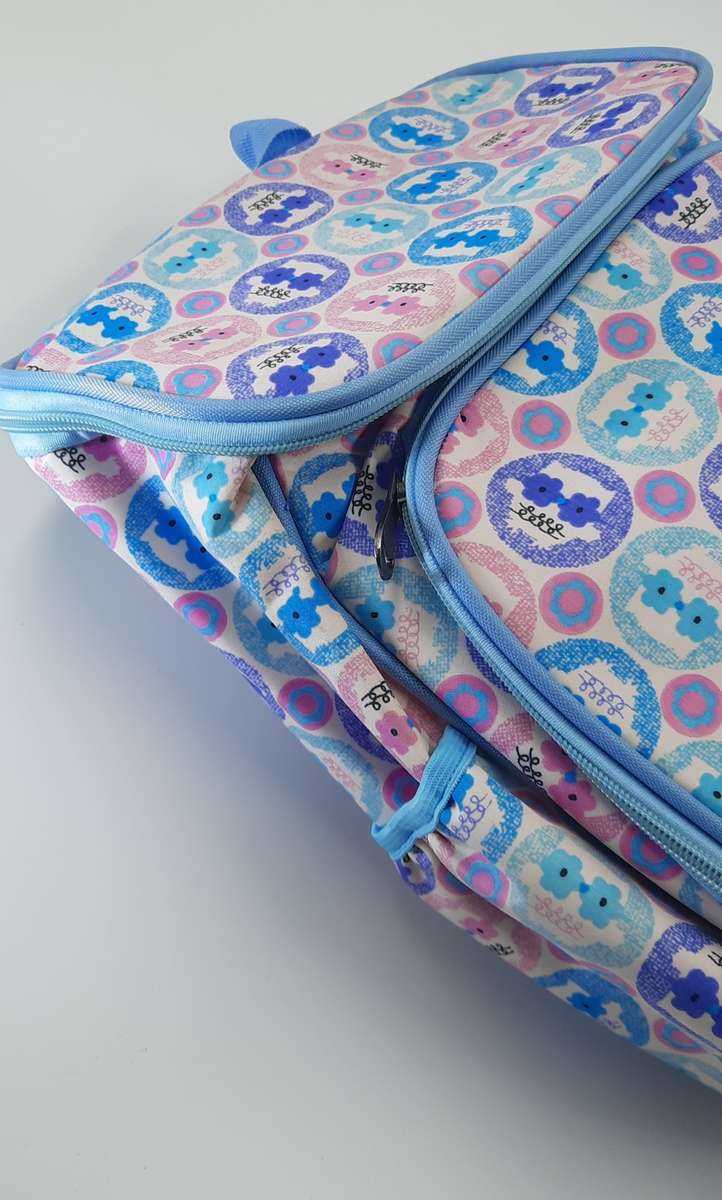 Backpack in pink/blue!