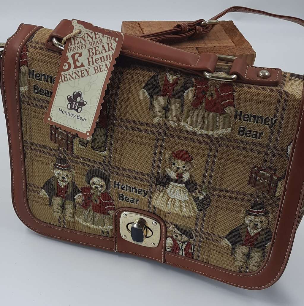 ##cute##HENNEY BEAR MESSENGER BAG!! IN BROWN