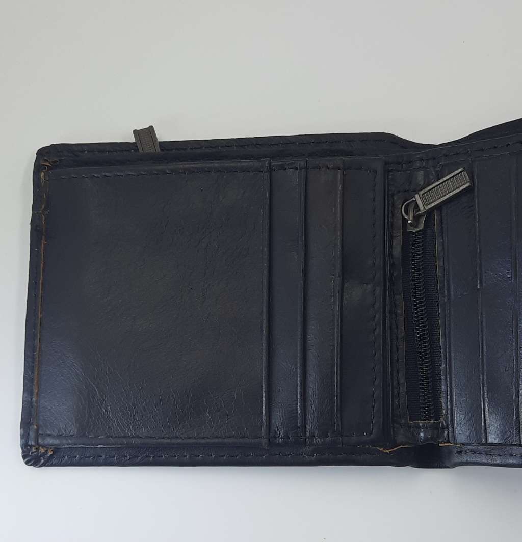 Genuine leather wallet by CAMEL MOUNTAIN##in BLACK##