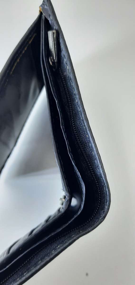 Genuine leather wallet by CAMEL MOUNTAIN##in BLACK##