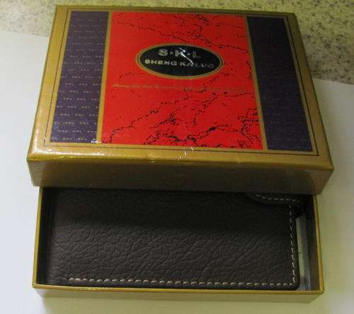 leather wallet in brown,in a box.