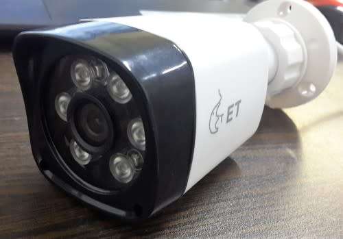 AHD 8 Channel CCTV Kit + Remote Viewing 8X3MegaPixel camera's