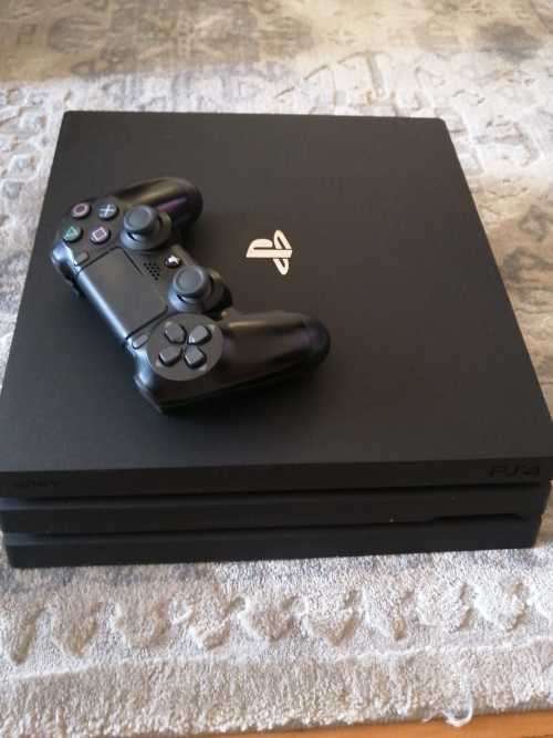 Playstation 4 Pro - 1TB