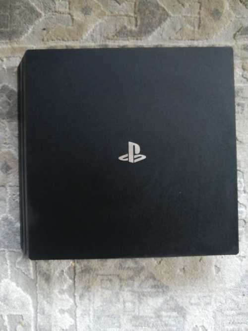 Playstation 4 Pro - 1TB