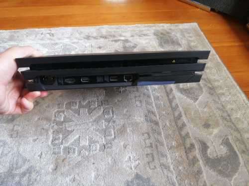 Playstation 4 Pro - 1TB