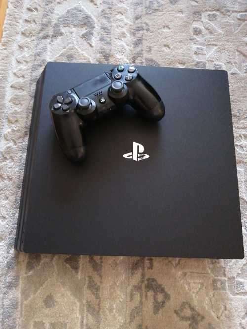 Playstation 4 Pro - 1TB