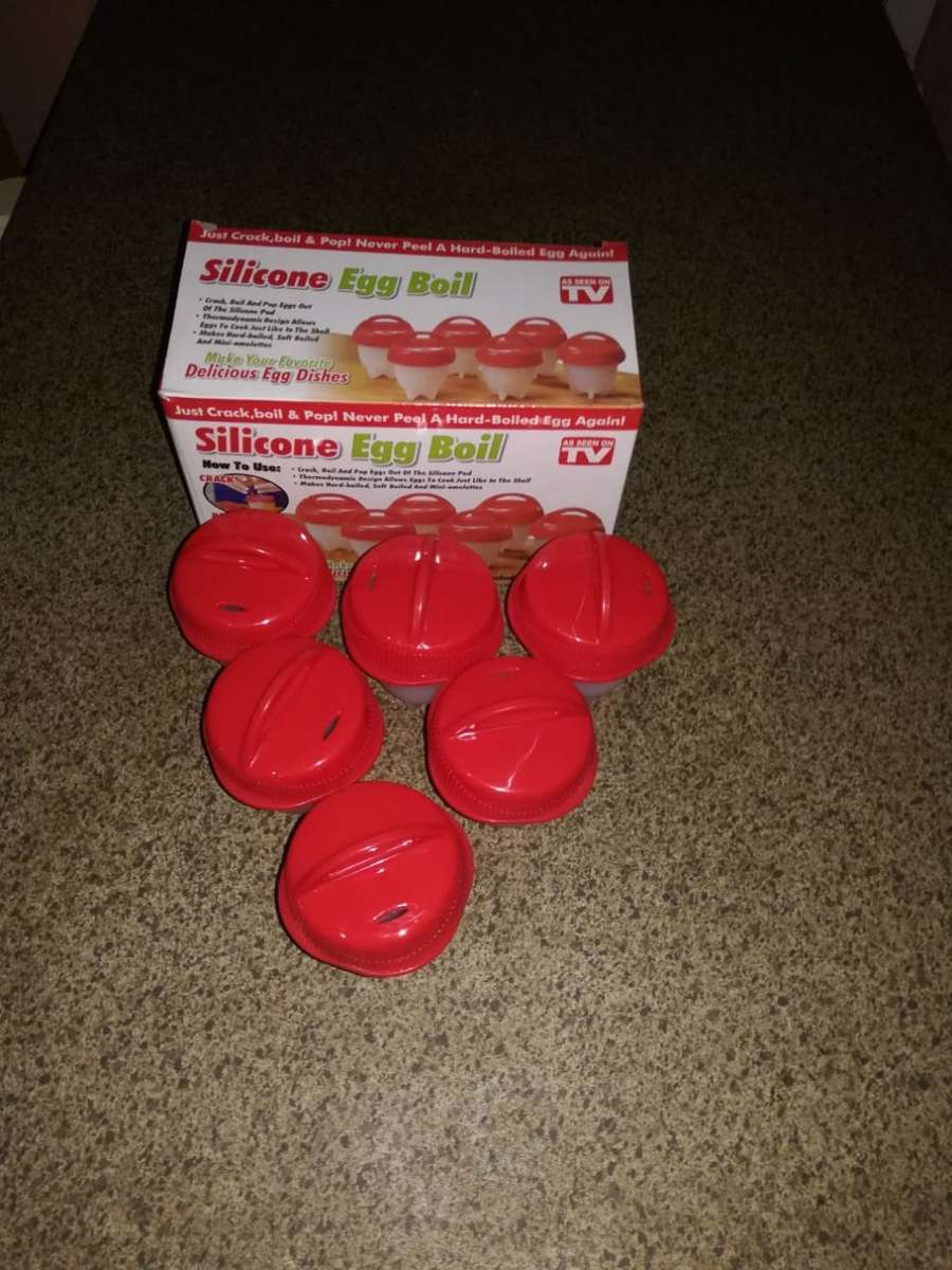 SILICONE EGG BOILER