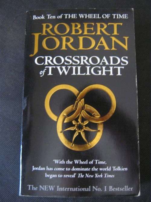 Wheel of Time Book 10:Crossroads of Twilight - Robert Jordan