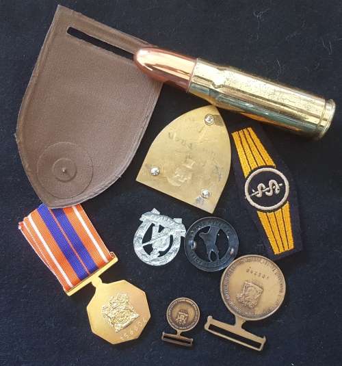 Mixed lot military items SADF and more