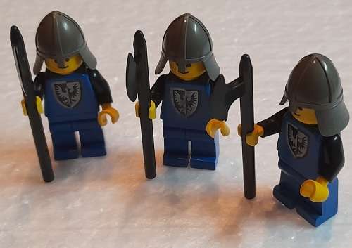 Vintage Lego Mini figures Guards lot