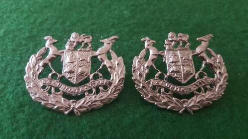 WO Badge set *Pins intact*