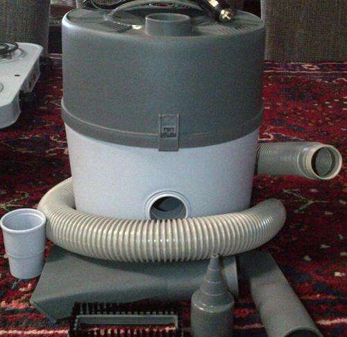 Motoquip Wet&Dry Car Vacuum 12V (100W)