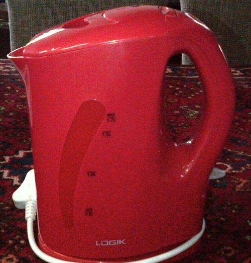 Red Plastic Logik Cordless Kettle 1,7Lt  2000w