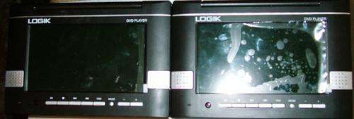 DUAL SCREEN PORTABLE CAR DVD PLAYER/ lds-7n fits behind seats ***USED AS DISPLAY***