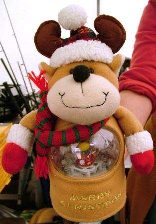 Battery Operated  Reindeer Snowglobe : With Souns Christmas is around the corner,