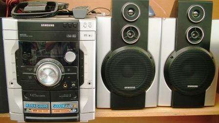 SAMSUNG 5000W HI-FI SYSTEM: USED AS DISPLAY