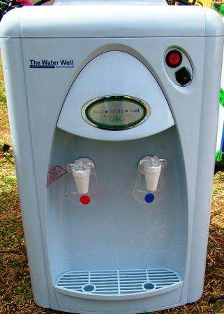 Waterwell Hot and Cold dispenser ***without bottle***used as display**