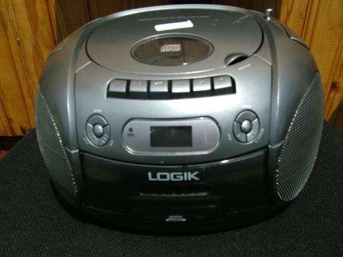 LOGIK CD/MP3 BOOMBOX with USB*Display* Model:RSH 009278