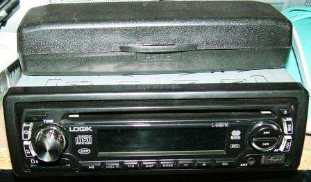 LOGIK FRONT LOADER CAR RADIO  : USB PORT /SD/ MMC CARDS /MP3 / DETACHABLE FACE