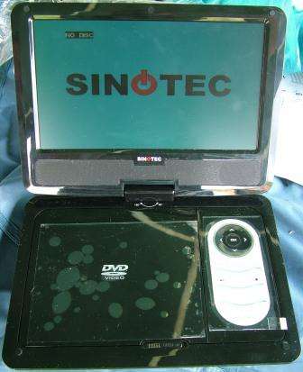 SINOTEC PDVD-A18 PORTABLE DVD PLAYER WITH USB, SD/MMC/MS PORT: