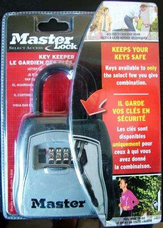 MASTERlock :KEEP YOUR KEYS SAFE: KEYS AVAILABLE TO ONLY THE SELECT FEW YOU GIVE COMBINATION