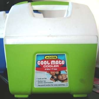 ADDIS COOLMATE COOLER: 6 LITER 9 CANS WITH LOCK-ON LID