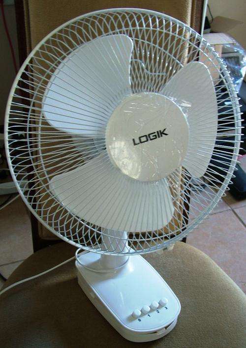 Logik  Floor Fan