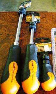 very high quality  chrome vanadium GRIP 3 PIECE SCREWDRIVER SET with magnetic tips