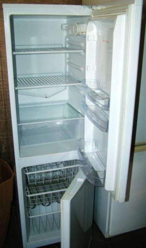 K I C SUPER COOL FREEZER/ FRIDGE