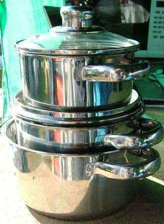 6 PIECE THICK BASE STAINLESS STEEL COOKWARE SET WITH GLASS LIDS: EXCELLENT QUALITY