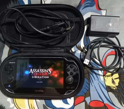 PS VITA PCH 1004(WIFI MODEL) bundle
