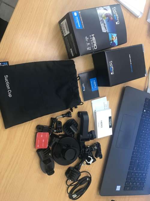 GOPRO HERO SESSION (4) - WITH A LOT OF ACCESSORIES