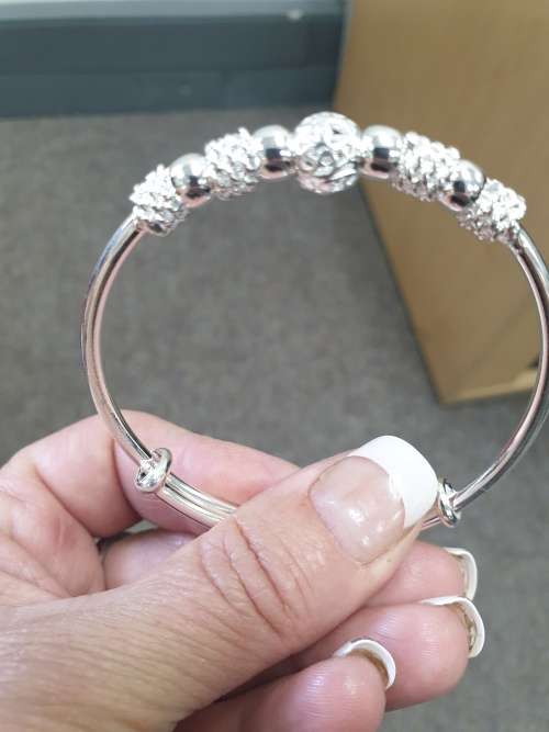 Silver Bangle - Adjustable - Stunning Gift