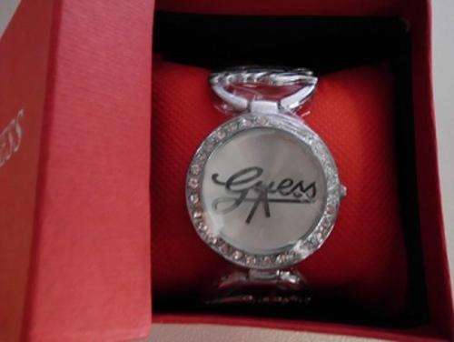 Silver Watch - Water Resistant -Stainless back- incl Guess box!!