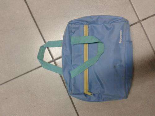 TUPPERWARE Bathroom bag
