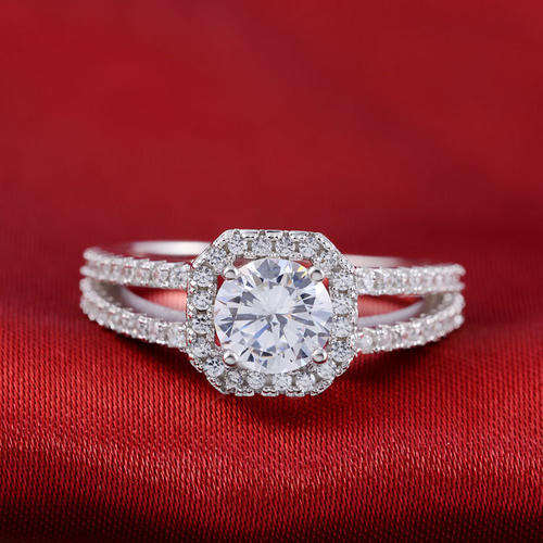 Stunning !! Sterling Silver 3 CAR.Cr Diamond ring Size 7