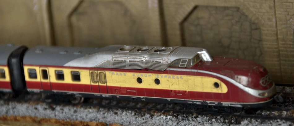 ROCO TEE 4 part Trainset