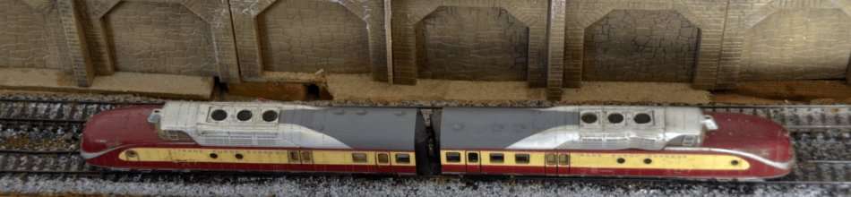 ROCO TEE 4 part Trainset