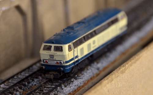 Roco Diesel locomtive BR 215 #2150B