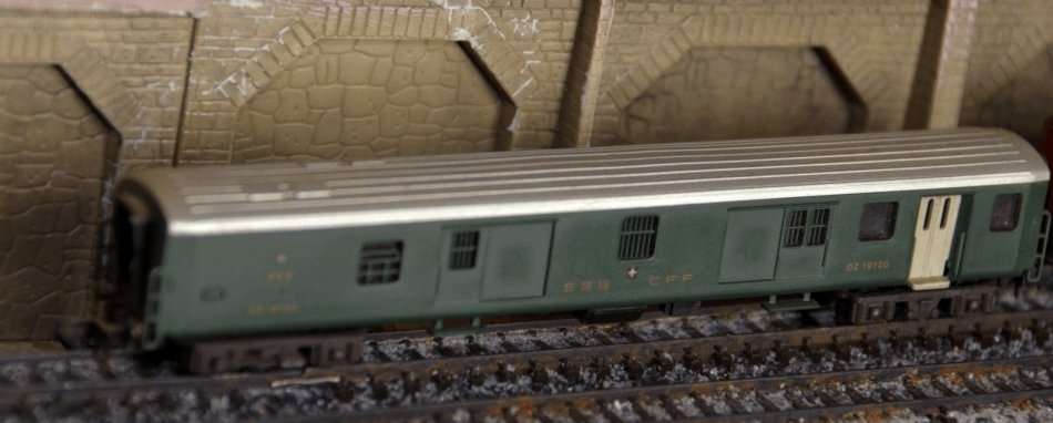 Swiss passenger coaches (set of 3)