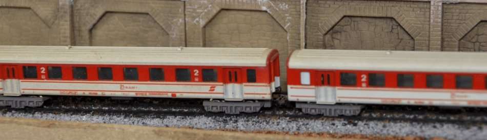 Set of 9 Lima passenger coaches