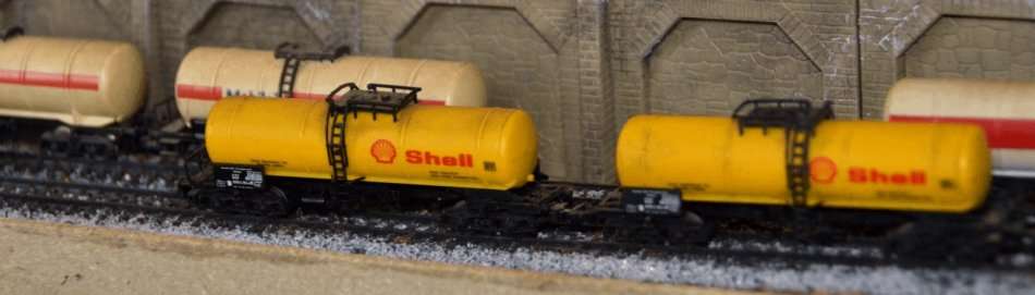 Convolut of various oil wagons