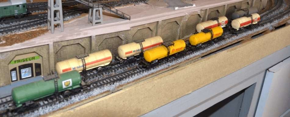 Convolut of various oil wagons