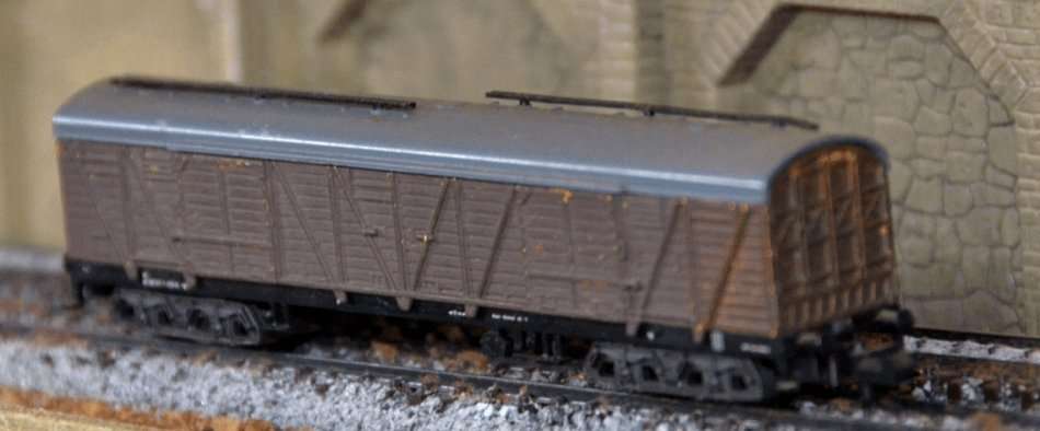 Minitrix closed goods wagon