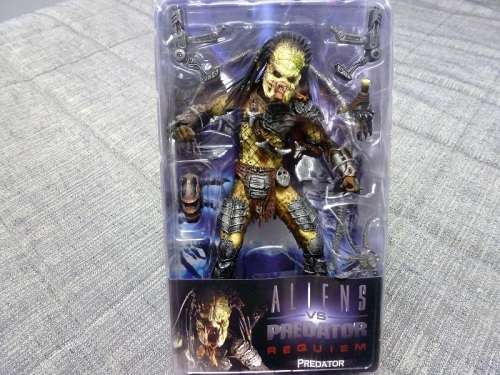 Predator action figure by NECA: AvP