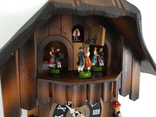 Beautiful 8day Musical Cuckoo Clock