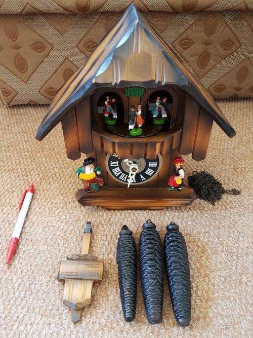 Beautiful 8day Musical Cuckoo Clock